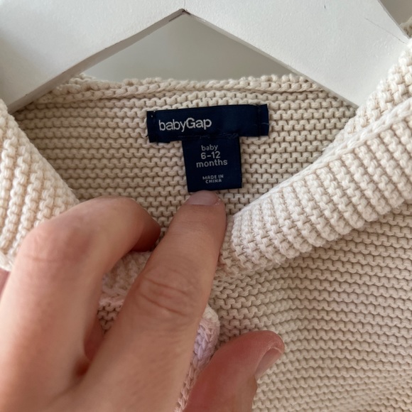 Gap baby sweater - Picture 2 of 5